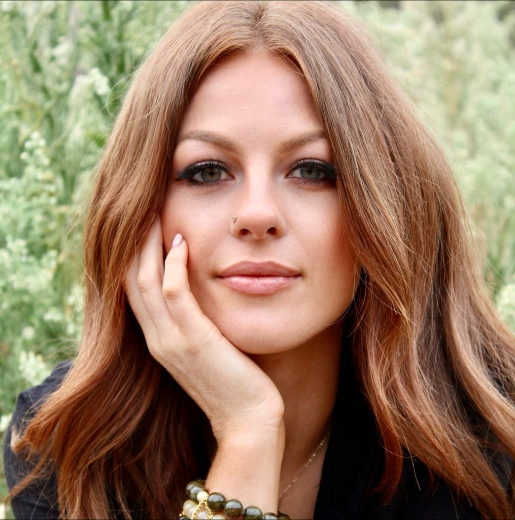 DR. HANNAH LOLLAR: FOUR QUESTIONS WITH FOUR MOONS’ NATUROPATHIC DOCTOR